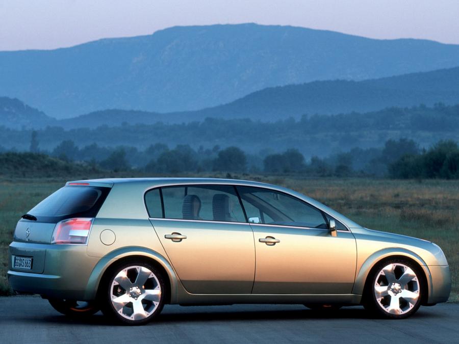  Opel Signum 2 Concept 2001 года  (фото 21 из 25)